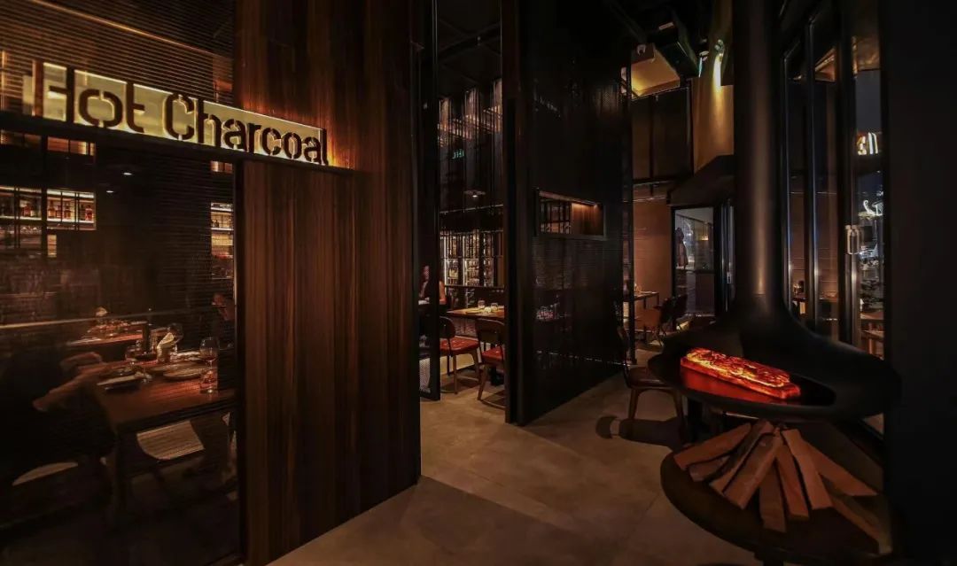 CIELOBLU | Hot Charcoal 柴可西餐廳，煙火與時(shí)光交融的藝術(shù)(圖1)